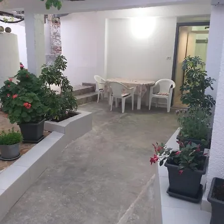Vacation With A Private Garden * Sarande